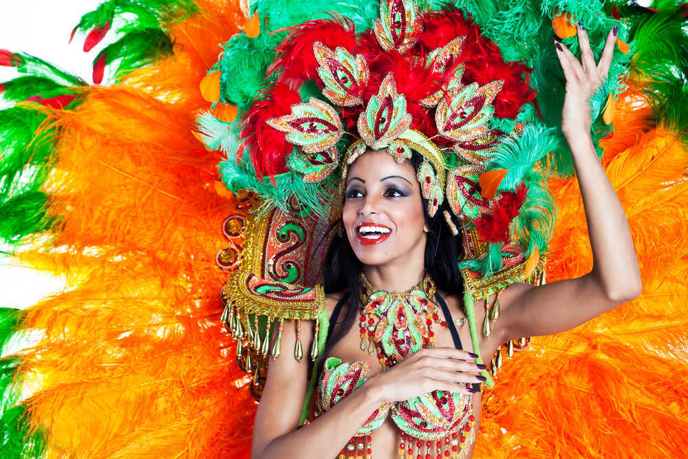 Comparsas y disfraces: la tradición de los carnavales en España